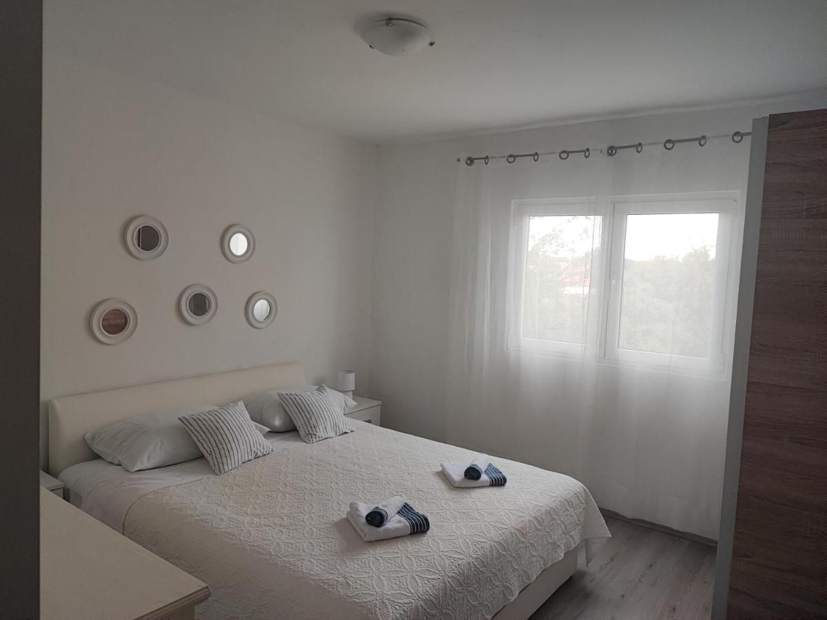 Appartement G&S à Tribalj Extérieur photo